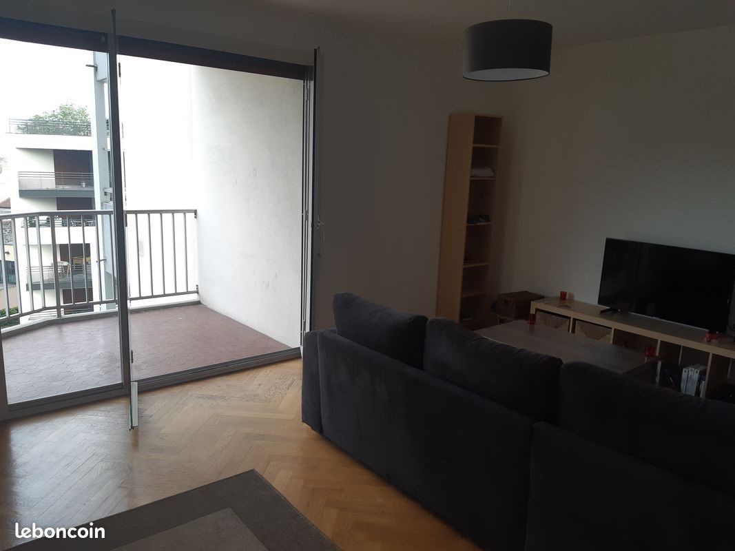 Appartement à louer, 62m², Bron