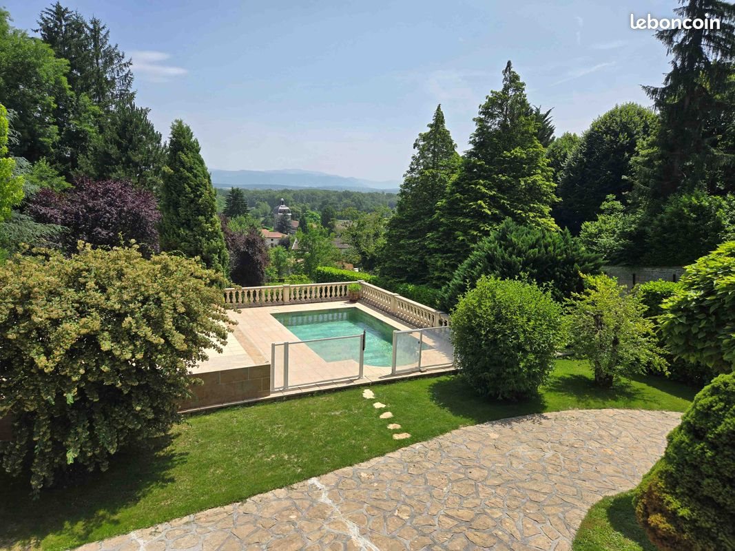 Maison à louer, 140m², Villieu-Loyes-Mollon