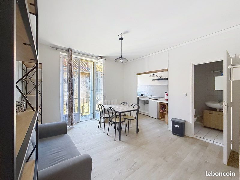 Appartement à louer, 32m², Saint-Affrique
