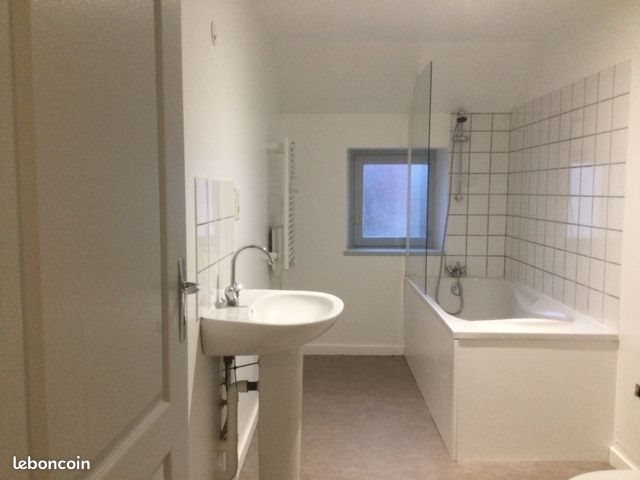 Appartement à louer, 65m², Vellexon-Queutrey-et-Vaudey