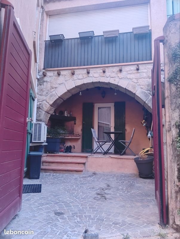 Maison à vendre, 73m², Saint-Mitre-les-Remparts