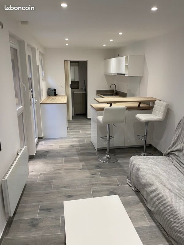Appartement à louer, 23m², Hyères