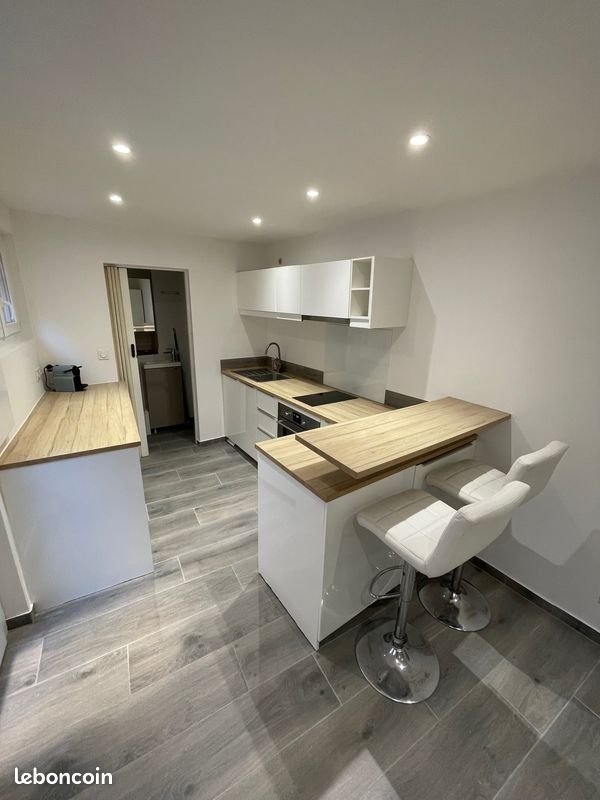 Appartement à louer, 23m², Hyères