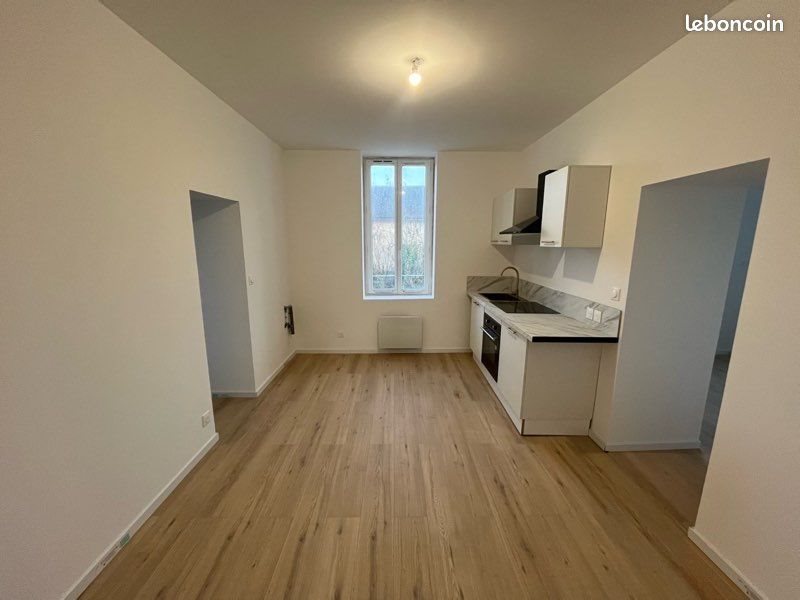 Appartement à louer, 80m², Corbigny