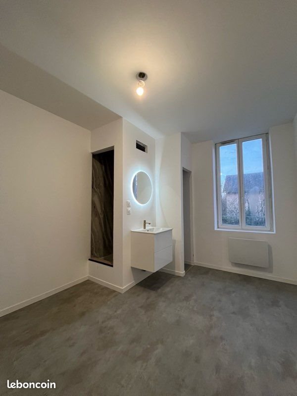 Appartement à louer, 80m², Corbigny