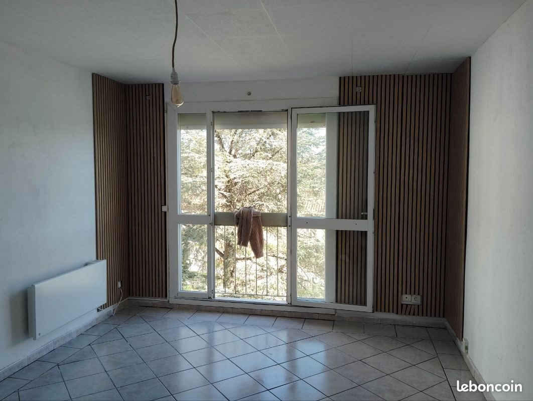 Appartement à louer, 46m², Nîmes