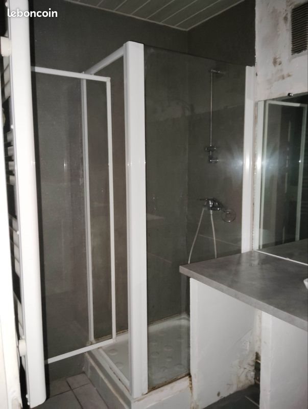 Appartement à louer, 46m², Nîmes