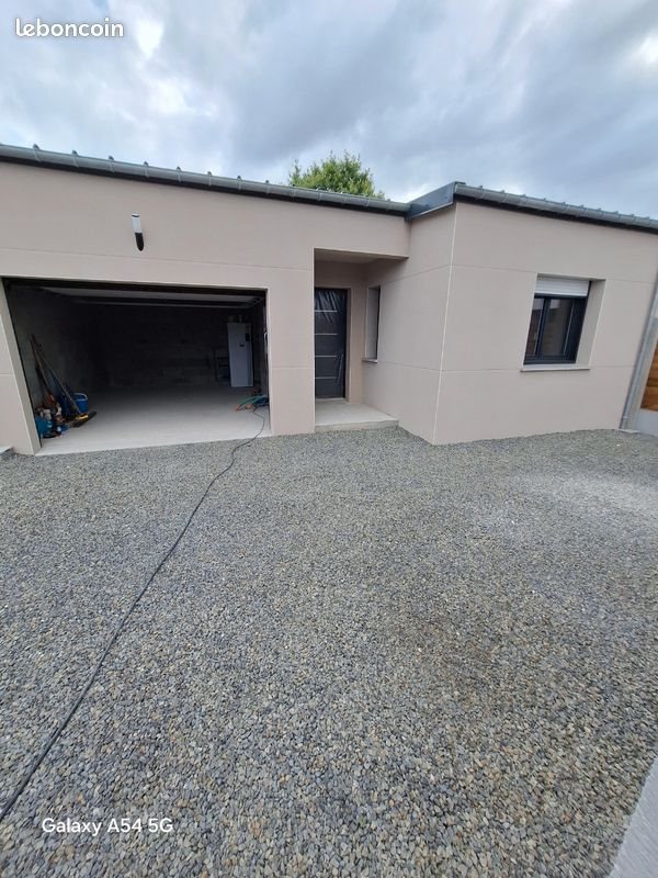 Maison à louer, 89m², Epiniac