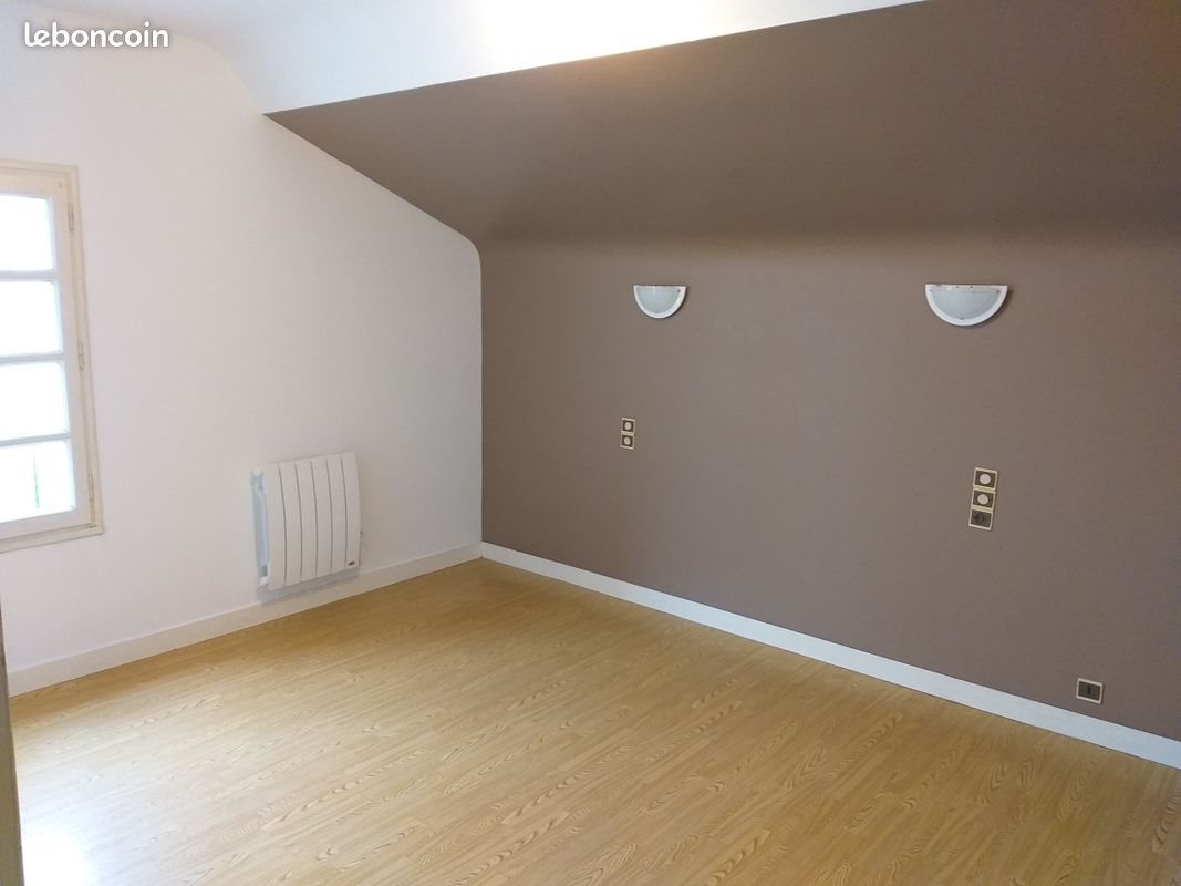 Maison à louer, 115m², Champgenéteux