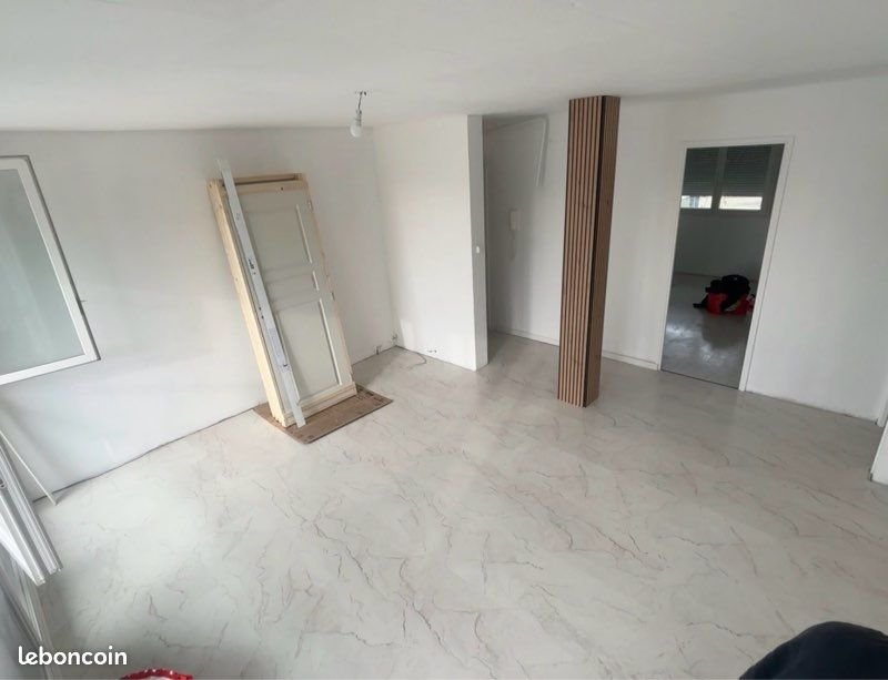 Appartement à louer, 65m², Vénissieux