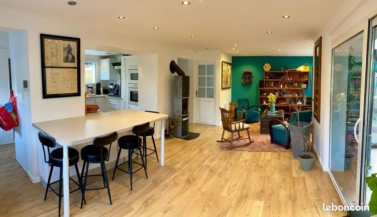 Maison à louer, 130m², Cessy