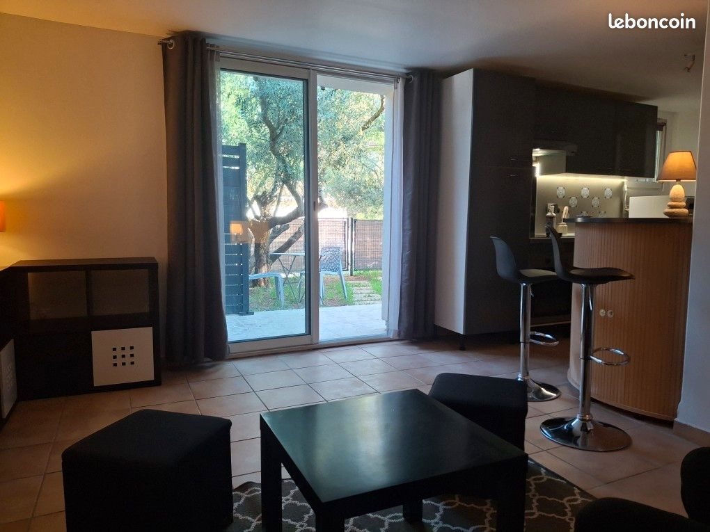 Appartement à louer, 30m², Néoules