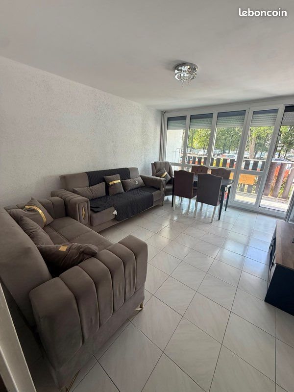 Appartement à louer, 66m², Annemasse