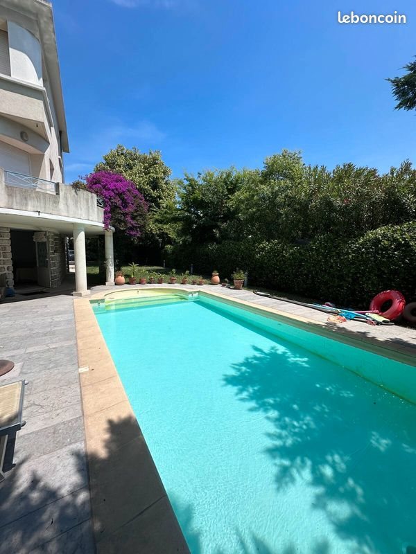 Appartement à louer, 55m², Marseille 8ème