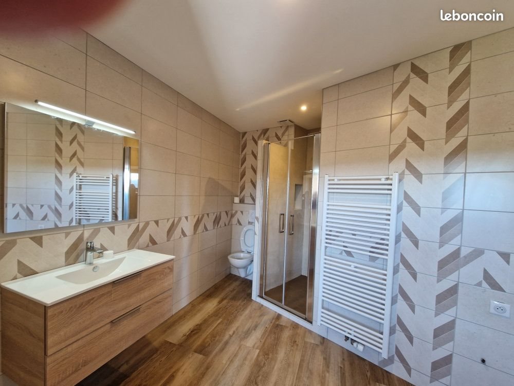 Appartement à louer, 65m², Saugues