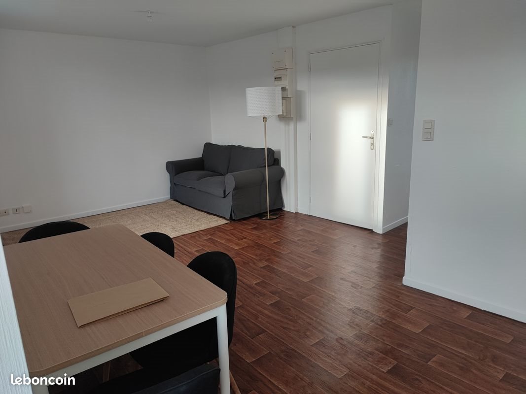 Appartement à louer, 44m², Baud