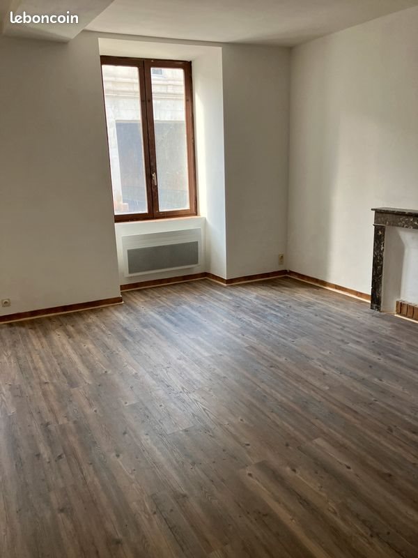 Maison à louer, 68m², Mansigné