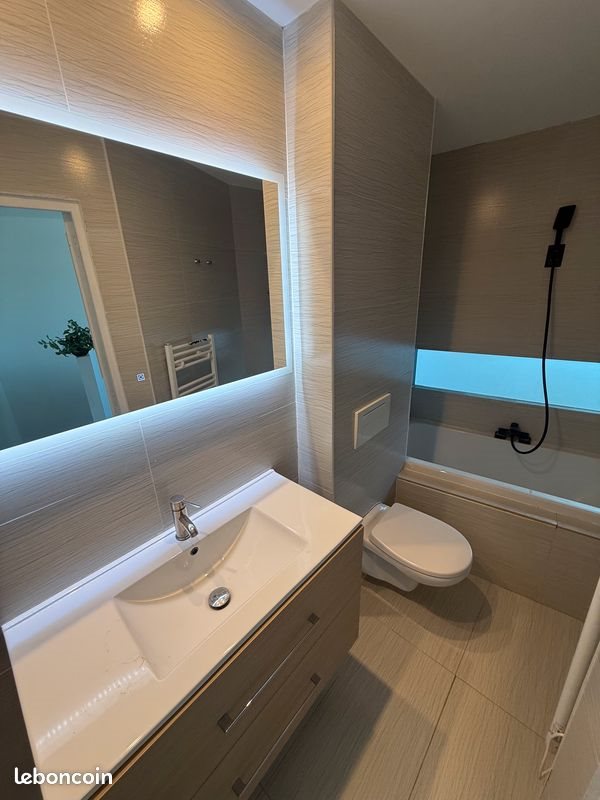 Appartement à louer, 78m², Mireval