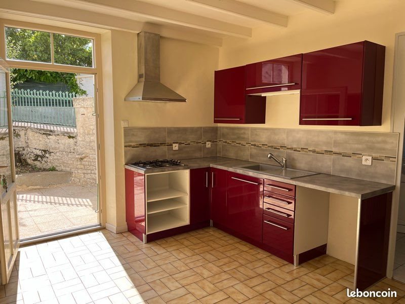 Maison à louer, 75m², Périgné