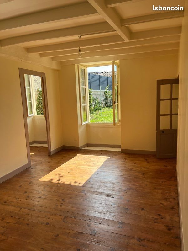 Maison à louer, 75m², Périgné