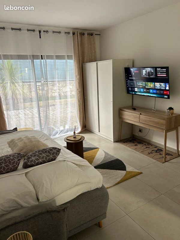 Appartement à louer, 27m², Valbonne