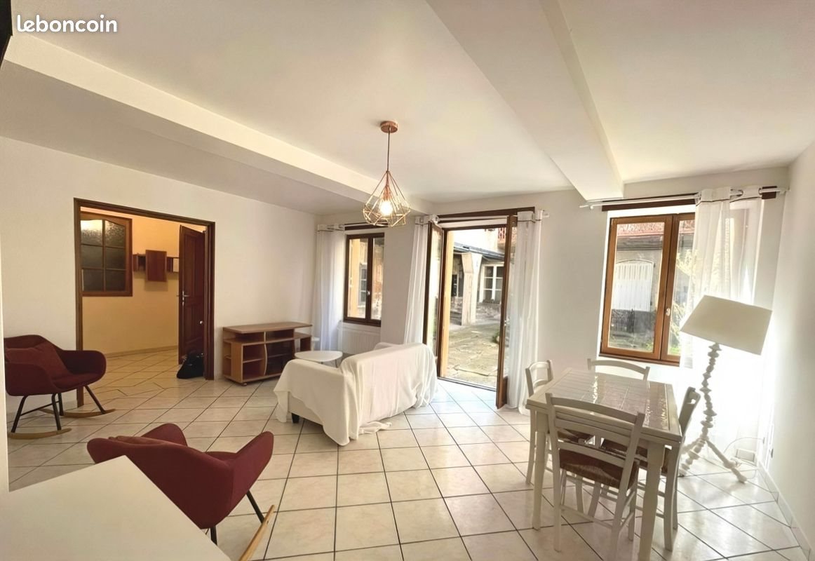 Appartement à louer, 69m², Montbrison