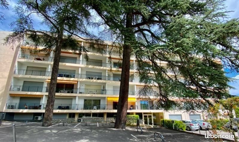 Appartement à louer, 20m², Gréoux-les-Bains