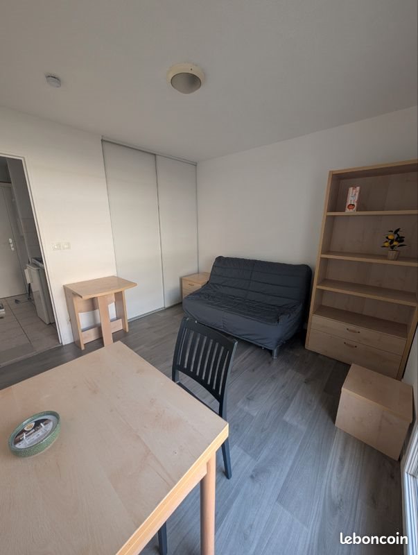 Appartement à louer, 18m², Saint-Etienne