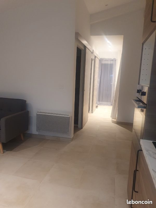 Appartement à louer, 45m², Saint-Raphaël