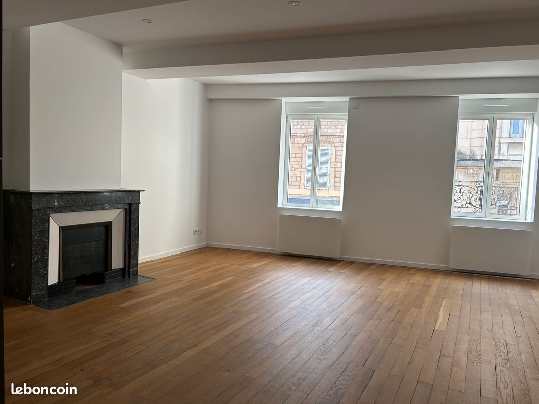 Appartement à louer, 104m², Thoissey