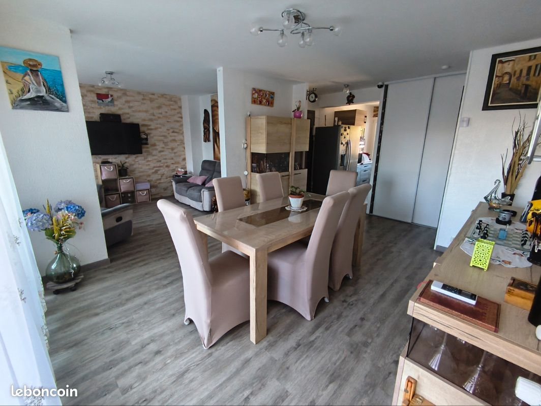 Appartement à vendre, 66m², Fréjus