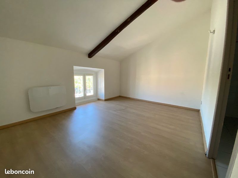 Appartement à louer, 40m², Pont-Saint-Esprit