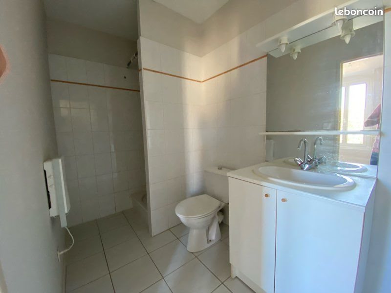Appartement à louer, 40m², Pont-Saint-Esprit
