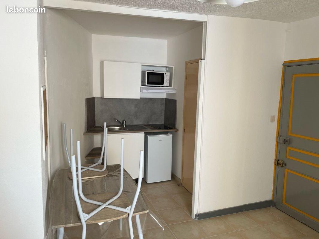 Appartement à louer, 20m², Aubenas