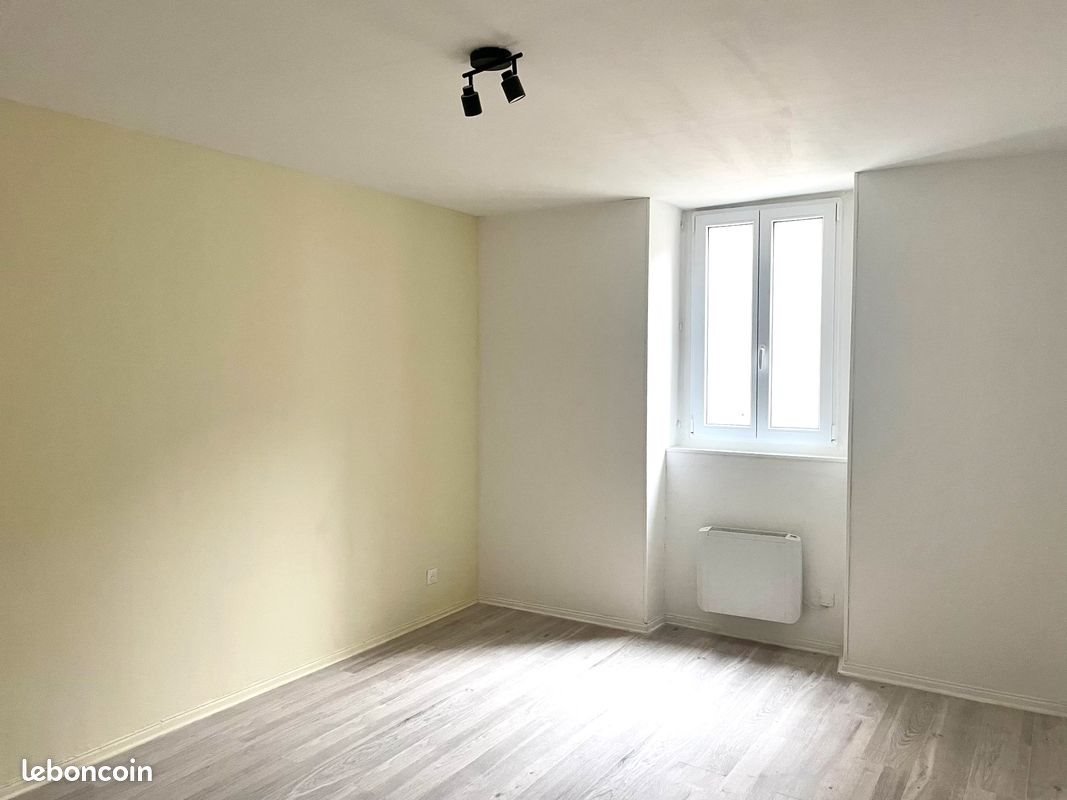 Appartement à louer, 60m², Bourg-Saint-Andéol