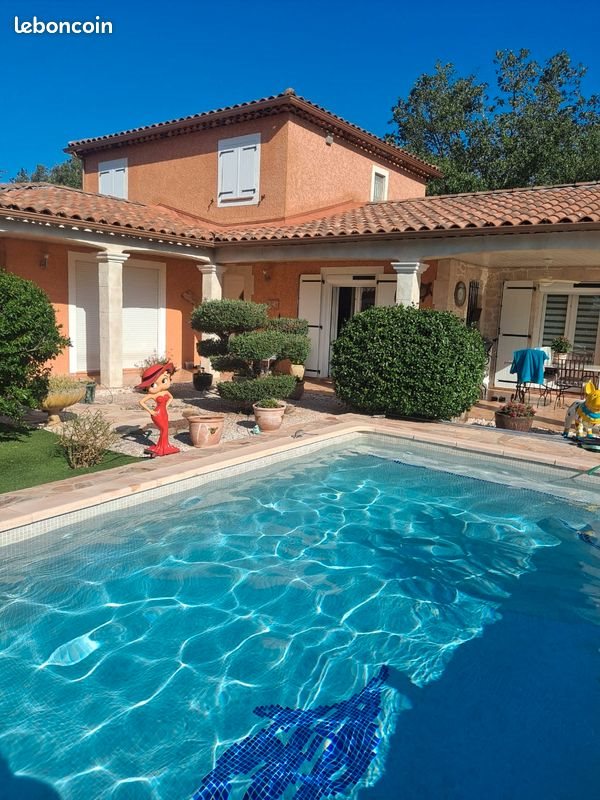 Maison à vendre, 142m², Forcalqueiret
