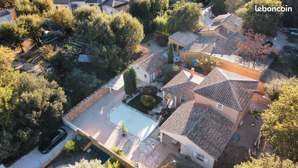 Maison à vendre, 142m², Forcalqueiret