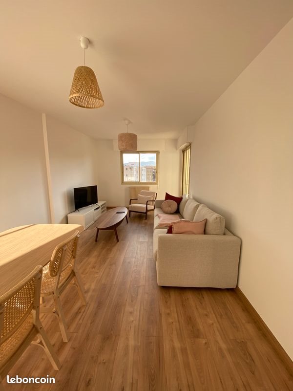 Appartement à louer, 60m², Ajaccio