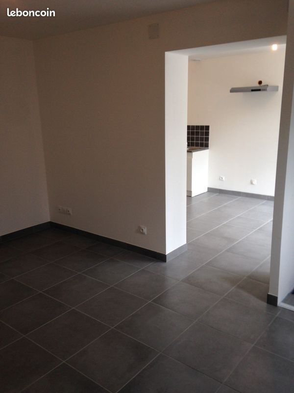 Maison à louer, 90m², Maubert-Fontaine