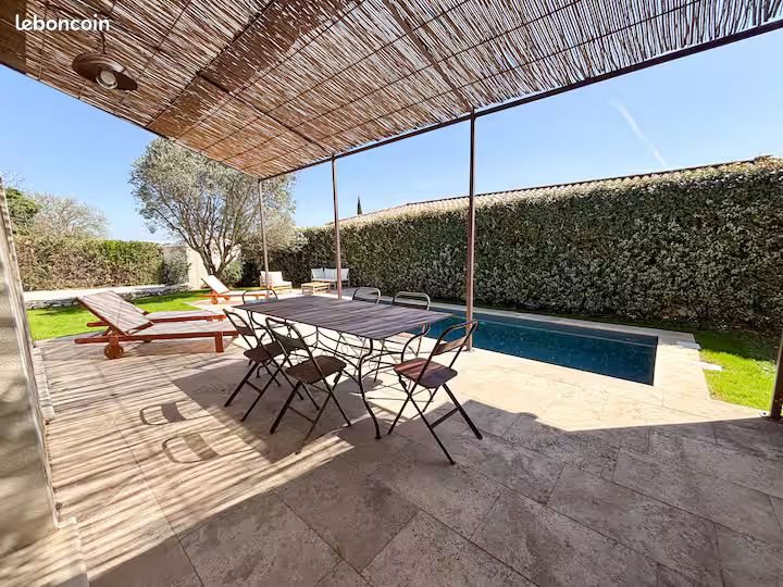 Maison à louer, 110m², Saint-Montan