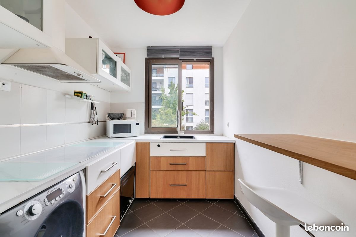 Appartement à louer, 77m², Sèvres
