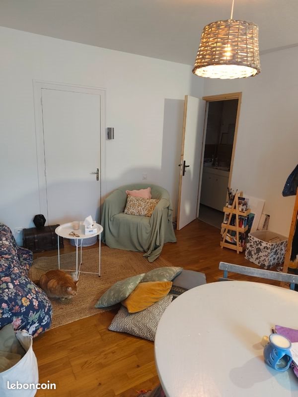 Appartement à louer, 25m², Rochefort