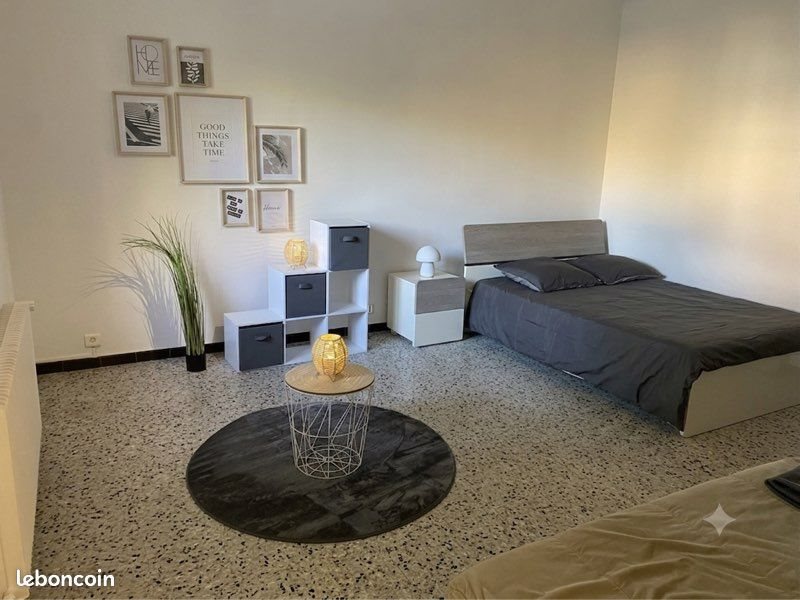 Appartement à louer, 32m², Nîmes