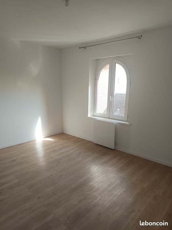 Appartement à louer, 53m², Doullens