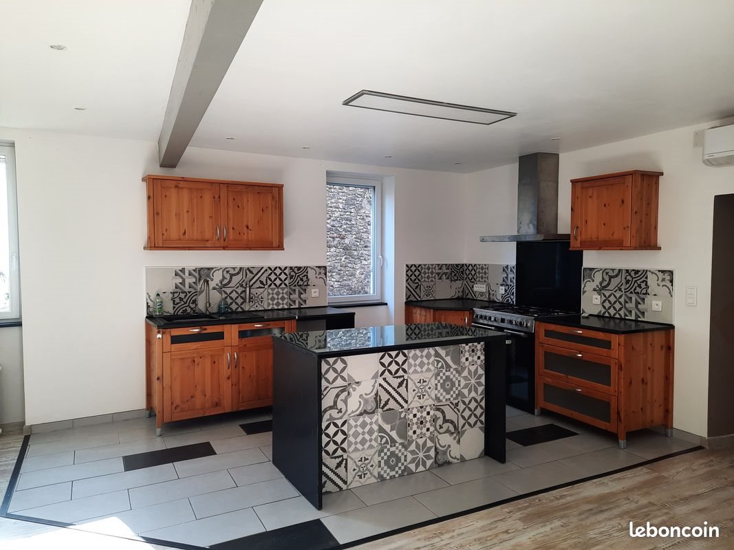Maison à louer, 70m², Marsanne
