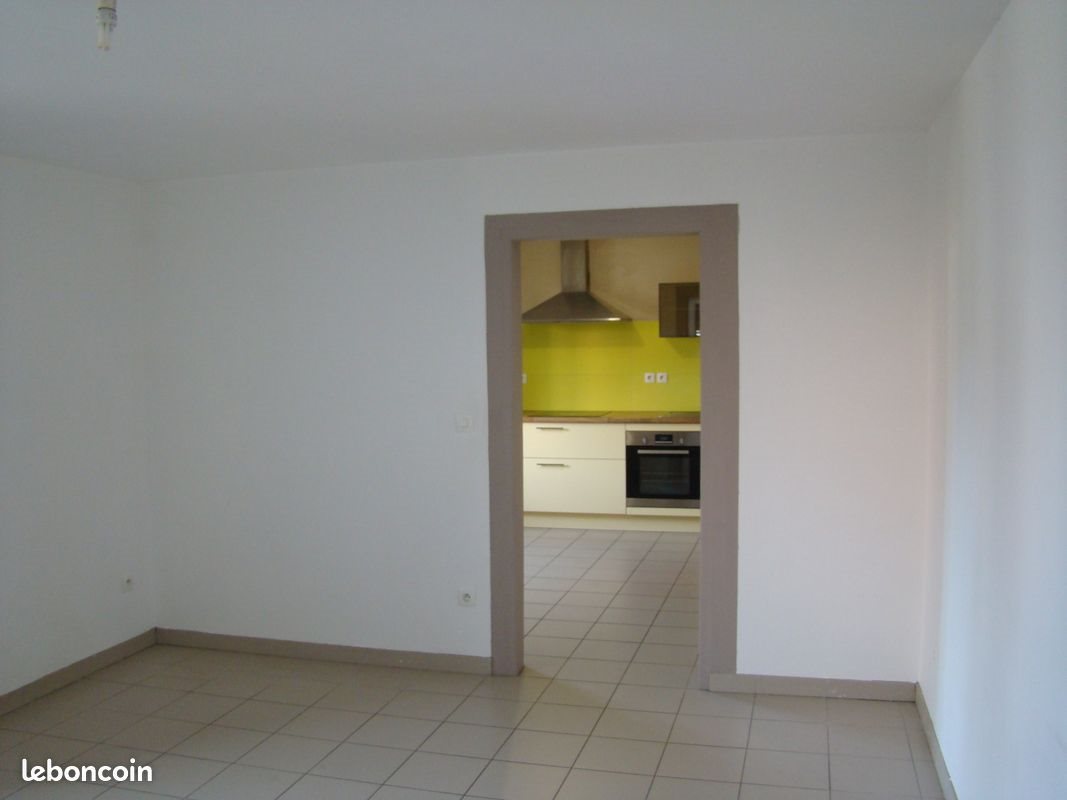 Appartement à louer, 82m², Cernay