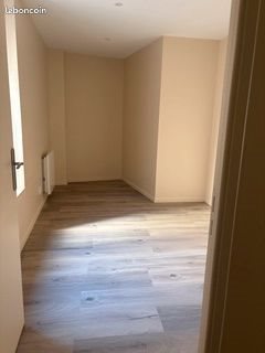 Appartement à louer, 57m², Chauffailles