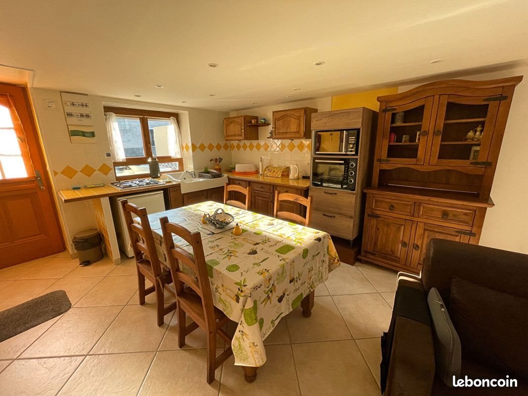 Appartement à louer, 70m², Uzerche