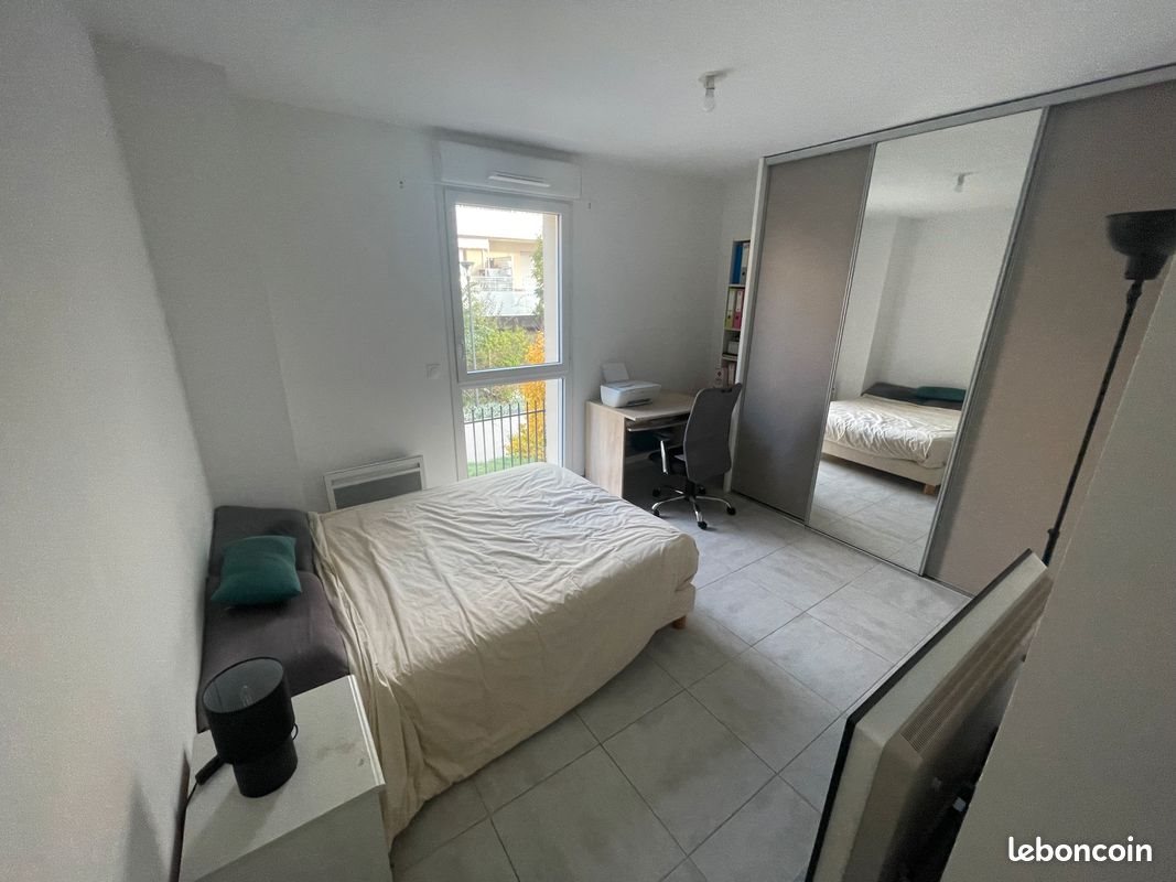 Appartement à louer, 67m², Meyreuil