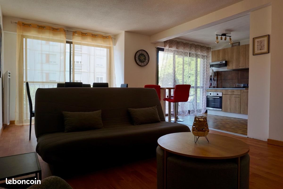 Appartement à louer, 49m², Lourdes